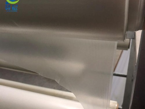 TPU環(huán)保膜強(qiáng)度高、韌性好、耐寒性、耐油性復(fù)合膜